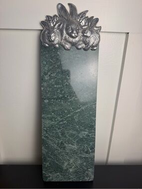 Vintage Arthur Court 1986 Green Marble Bunny Rabbit Cheese Board 20” x 6”